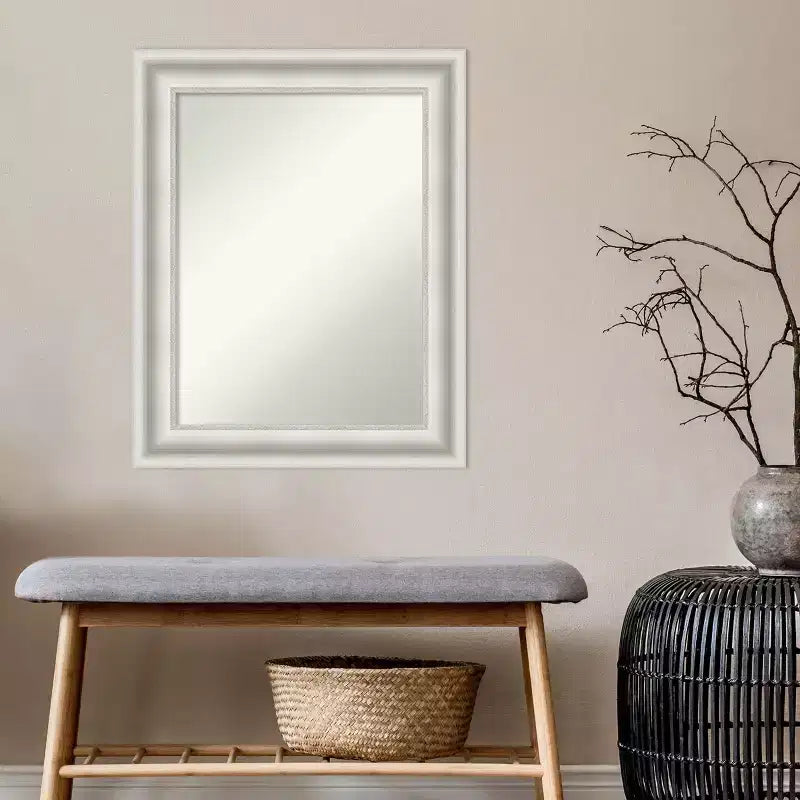 Specchio da parete rettangolare con cornice bianca — 23,5 x 29,5 pollici