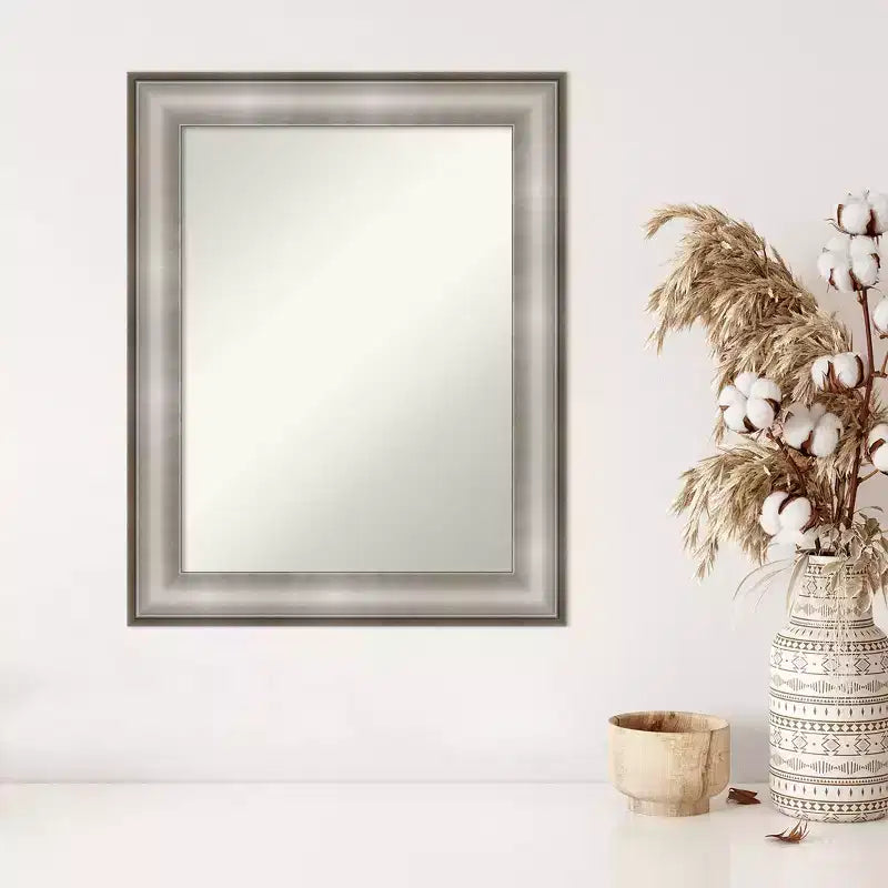 Specchio da parete con cornice rettangolare - Finitura argento spazzolato