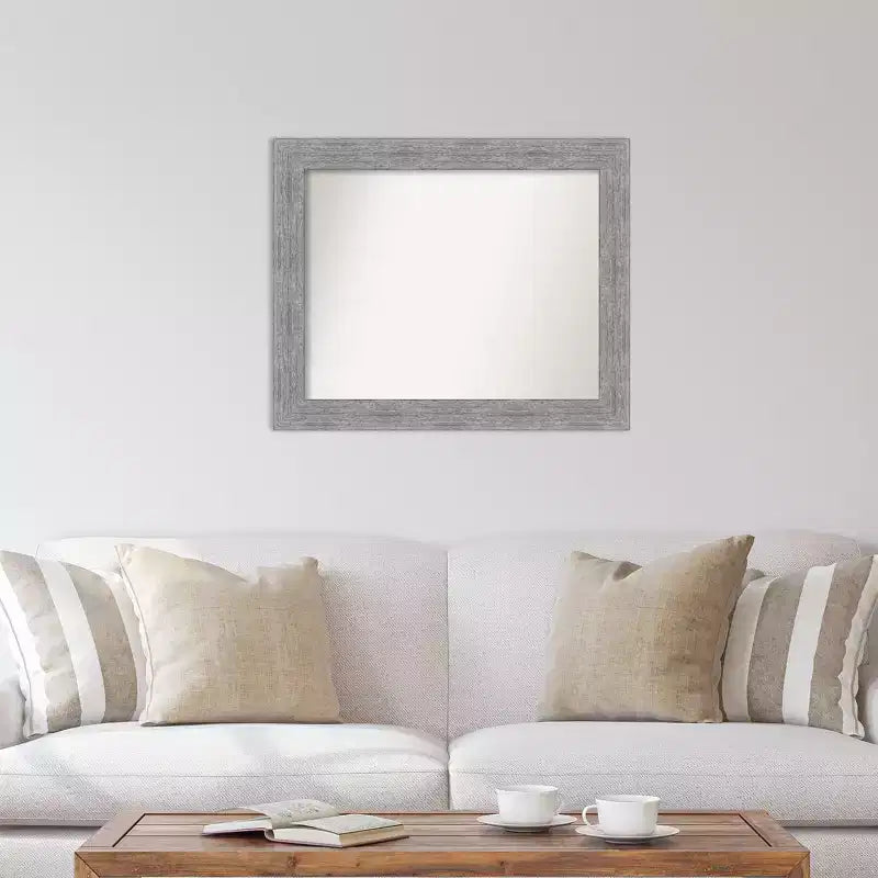Specchio da Parete Rettangolare con Cornice Rustica Grigia Effetto Corteccia - 33 x 27 pollici.