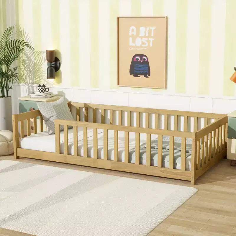 Letto a pavimento Montessori per bambini, con sponde di sicurezza, Letto a piattaforma per bambini con spondine, Struttura in legno massello, per neonati e bambini
